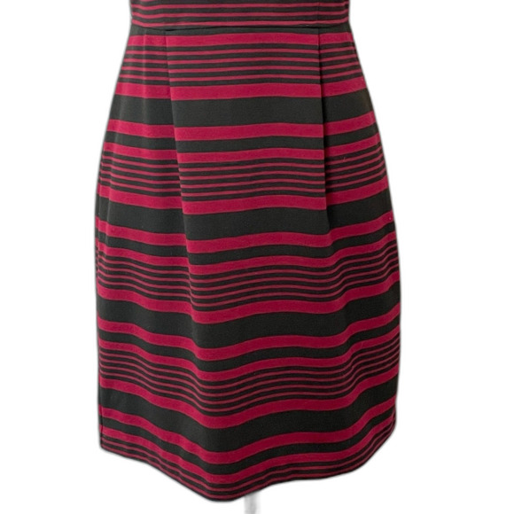 Loft Striped Sleeveless Dress Knee Length Scoop Neck Fitted Rom Com Dress - Picture 4 of 7